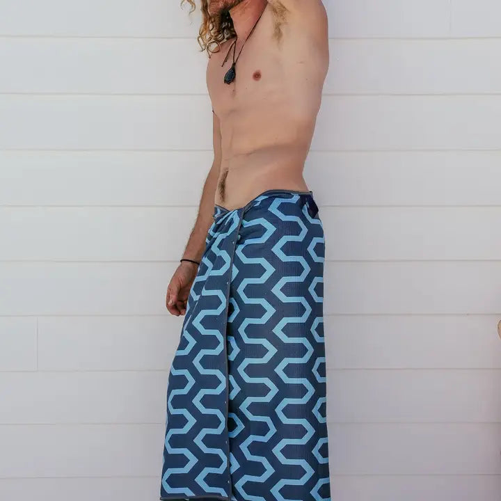 Breathing Travel - Sand Free Beach Towel - Island Nights