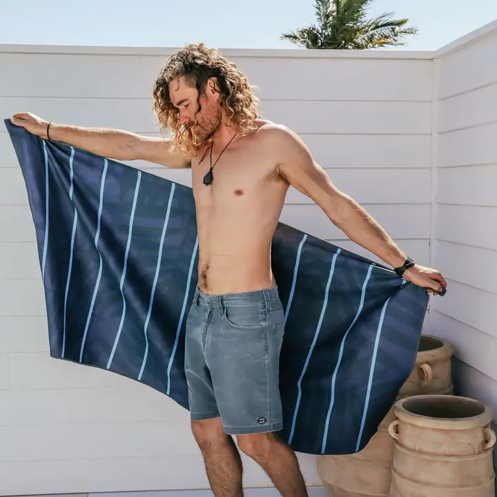Breathing Travel - Sand Free Beach Towel - Island Nights
